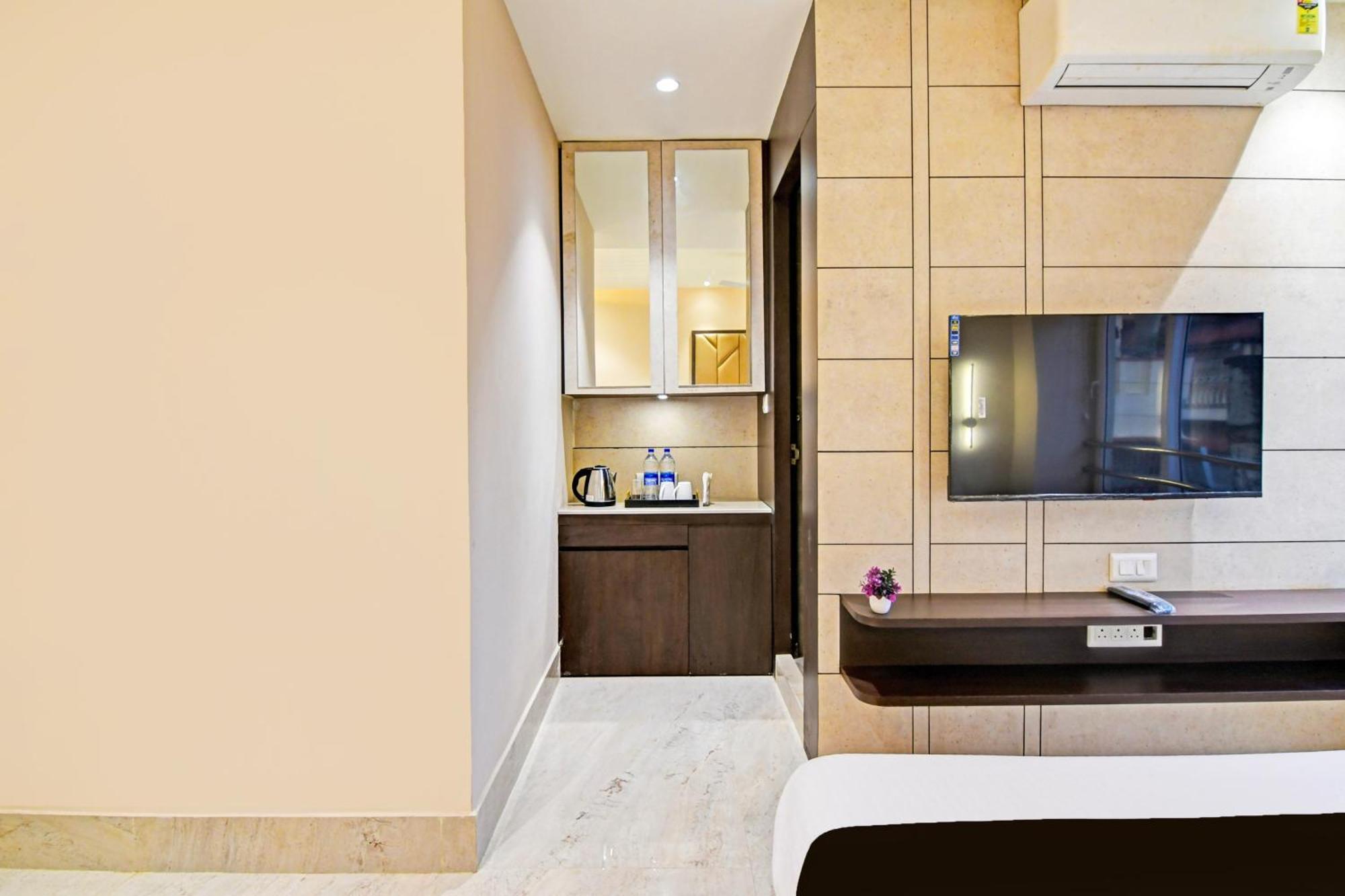 Super Hotel O Samotel Kolkata Bagian luar foto